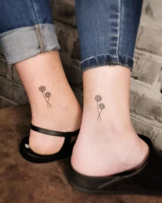 Tatuagem minimalista