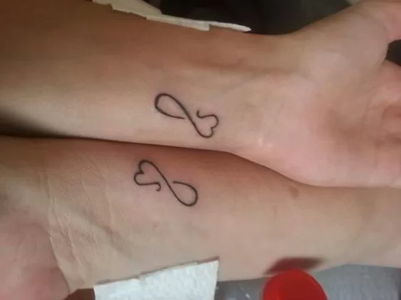 Tatuagem mãe e filha