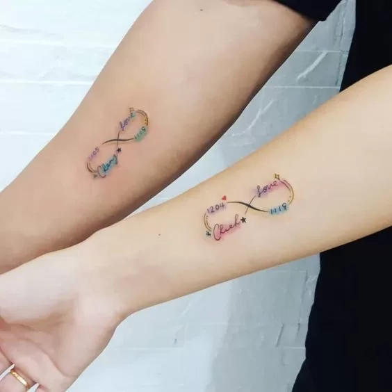 Tatuagem aquarela símbolo do infinito