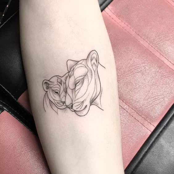 Tatuagem fofa mãe e filha