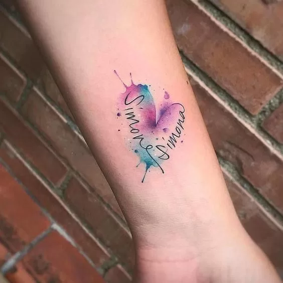 Tatuagem aquarela coração