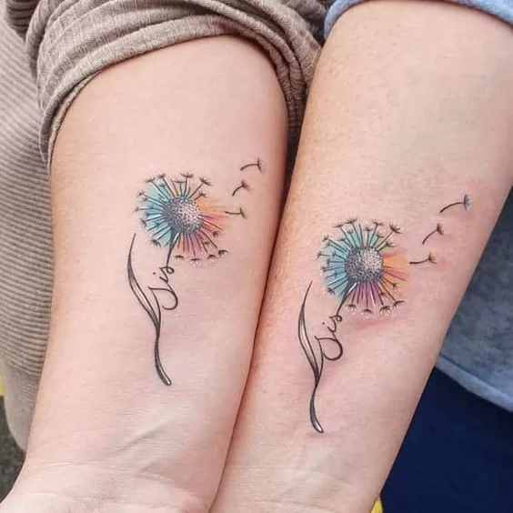 Tatuagem aquarela mãe e filha